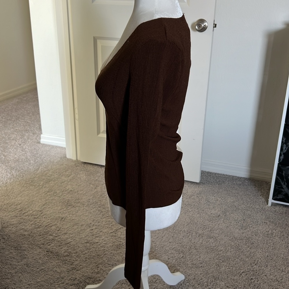 NWOT Off White and Chocolate Brown Shirt - Size Medium - Picture 3 of 7
